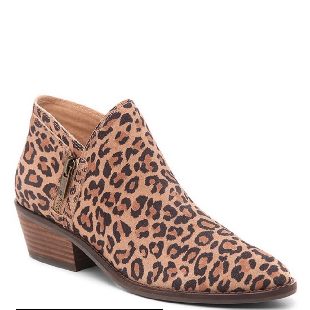 Bnwb Lucky Brand Fhuna booties Leopard print suede